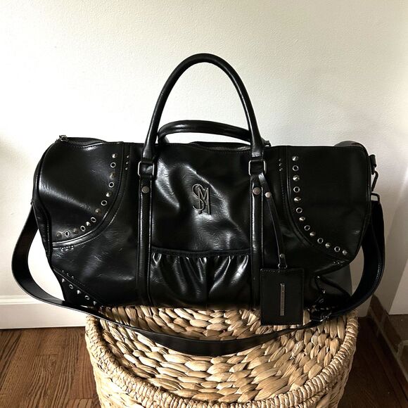 Steve Madden Black Leather Studded Embellished Duffle Bag Travel Excellent - Picture 2 of 11